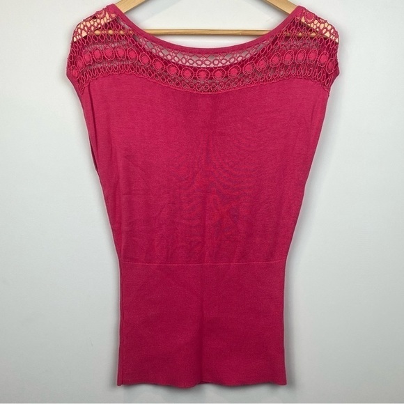 WHITE House Black Market • Sleeveless Eyelet Lace Neck Knit Top - Picture 2 of 10